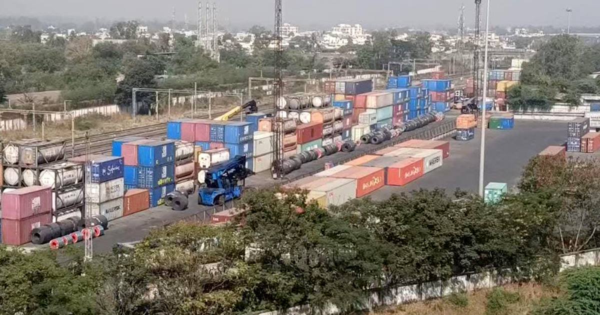 ભરૂચના ઉદ્યોગો પર ત્રિપુટી આર્થિક ઝટકો: યુદ્ધ, ટેરિફ અને કામદાર અછતથી ફાર્મા-કેમિકલ સેક્ટર 40% સુધી પ્રભાવિત