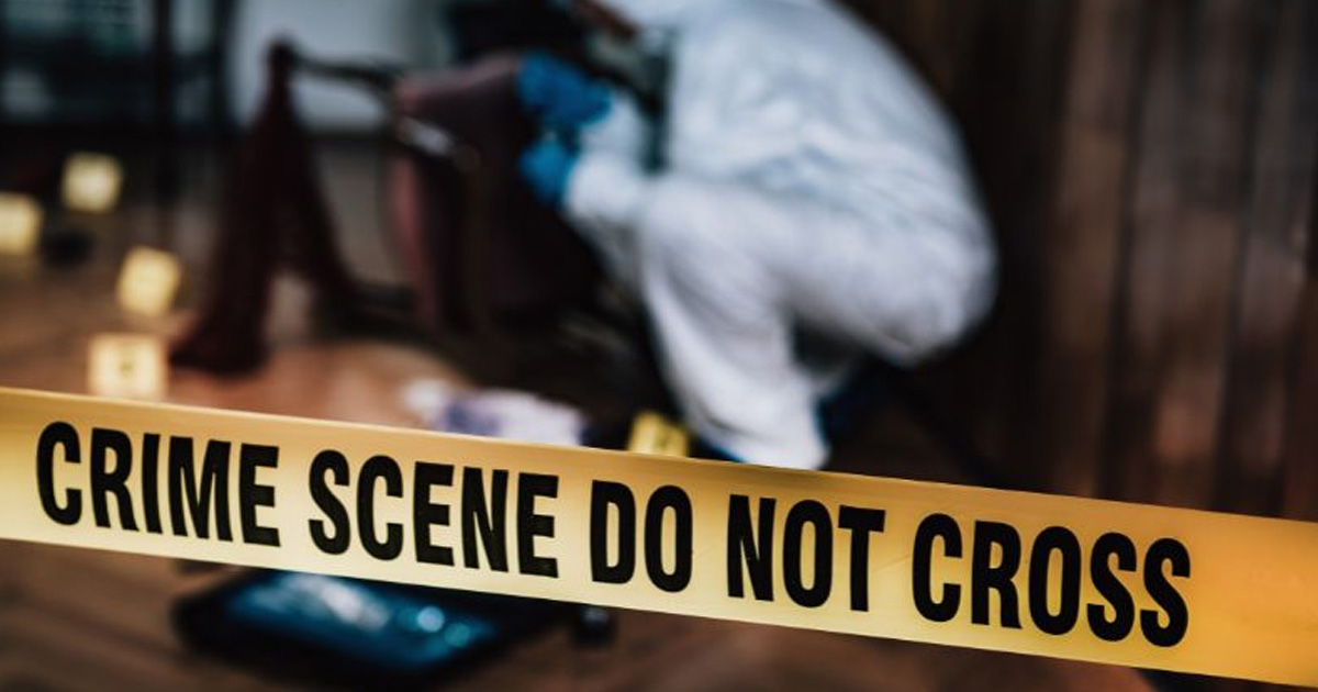 દિલ્હીના લક્ષ્મી નગરમાં રકતપાત: કળિયુગી પુત્રએ જનેતા સહિત પરિવારના ત્રણ સભ્યોને પતાવી દીધા, હત્યા બાદ લોહીલુહાણ હાલતમાં પોલીસ સ્ટેશન પહોંચ્યો