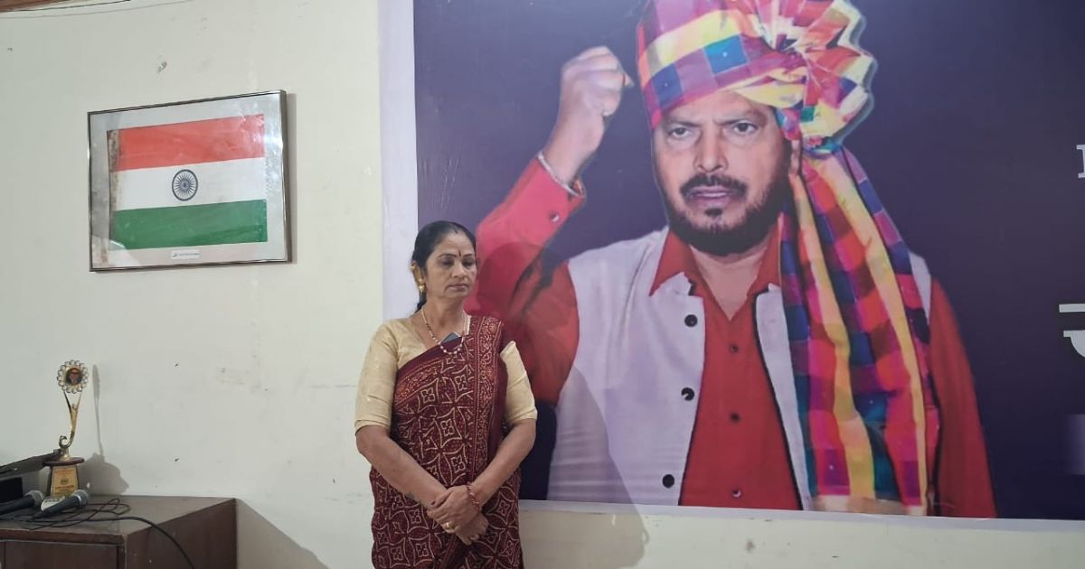 સુરેન્દ્રનગર જિલ્લા પંચાયતમાં ચેરમેન અને અધિકારી વચ્ચે જંગ: જાહેરમાં થઈ લાફાવાળી