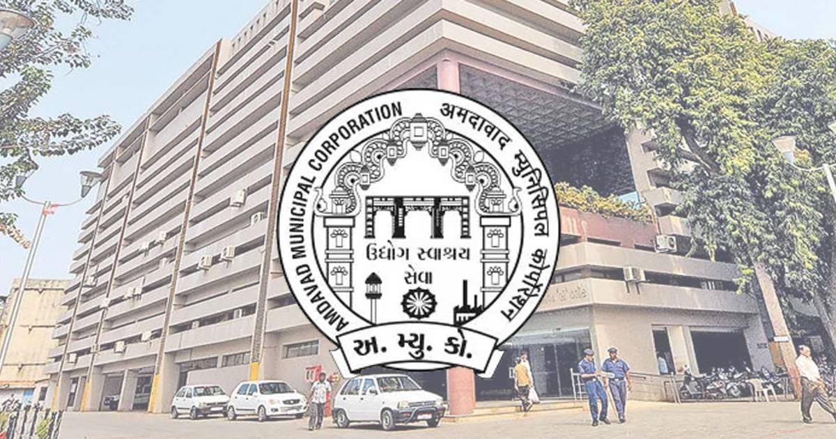 અમદાવાદમાં હવે રસ્તાઓ વારંવાર નહીં ખોદાય: મ્યુનિસિપલ કમિશનરની નવી SOP જાહેર, સર્વિસ લાઈનો ફૂટપાથ નીચે નાખવાનો ઐતિહાસિક નિર્ણય