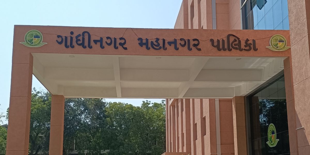 ગાંધીનગર મનપાનું 1903 કરોડનું ડ્રાફ્ટ બજેટ રજૂ, 1186 કરોડ રોડ-રસ્તા, ફ્લાયઓવર સહિતની સુવિધાઓ પાછળ ખર્ચાશે