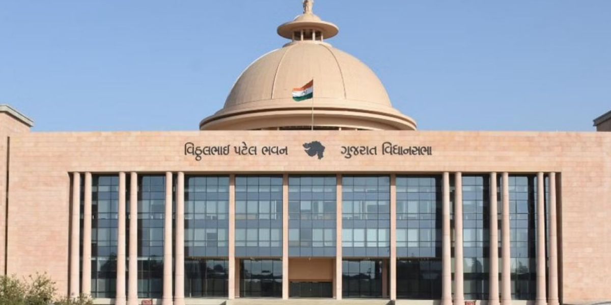 ગાંધીનગર: ધારાસભ્યોને લક્ઝુરિયસ ફ્લેટ આપ્યા બાદ હવે ભથ્થાં વધારવાની તૈયારી
