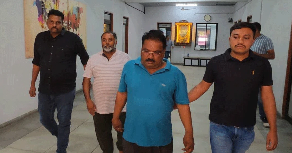 નકલી IB અધિકારી બની 'આપ'ના કાર્યકરોને ધમકાવવાનો મામલો: ખુદ AAP નેતા જ નીકળ્યા આરોપી