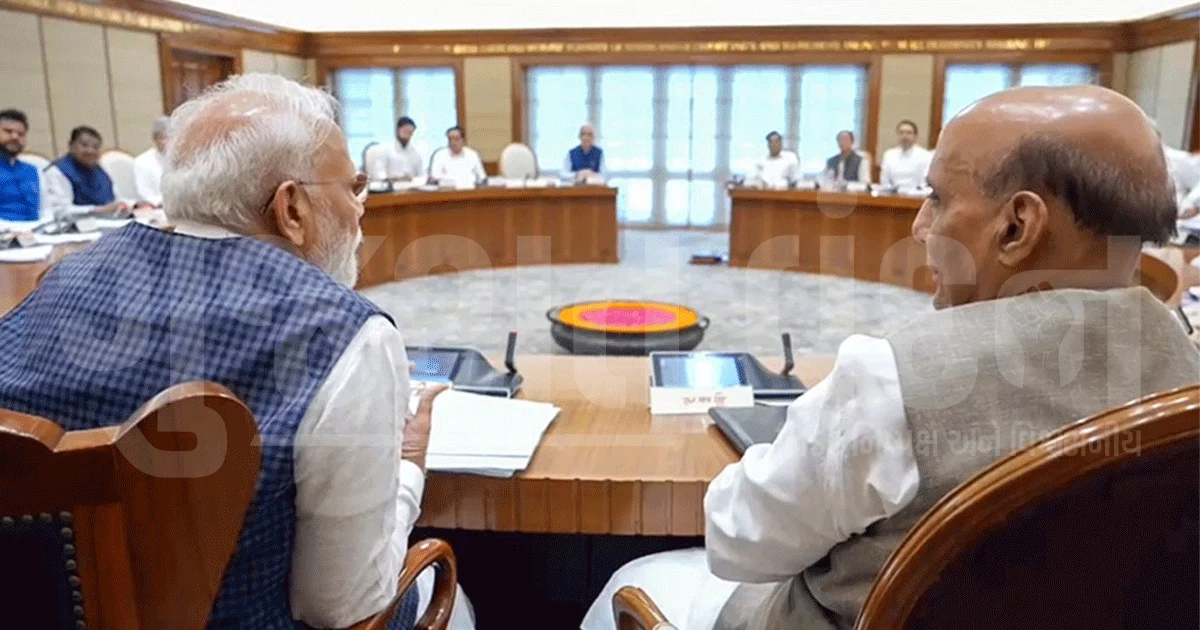 મોદી કેબિનેટમાં મોટા ફેરબદલની તૈયારી? 12 નવા મંત્રીઓની એન્ટ્રીની ચર્ચા, કોનું પત્તું કપાશે?