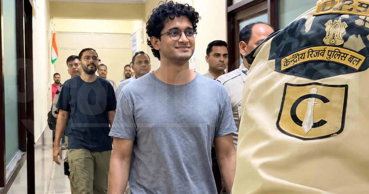 'તમે તો જેન-ઝી નથી', હાઈકોર્ટની ટિપ્પણી બાદ સૌરવ દાસ અને આશુતોષ રાંકાએ પાછી ખેંચી અરજી